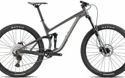 FUJI Rakan 29 1.7, Grå