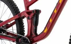 Vitus Mythique 29 A.M.P, Rød 33 Vitus Mythique 29 A.M.P, Rød -Full Suspension MTB Butik vitus mythique 29 amp octane red yellow 11